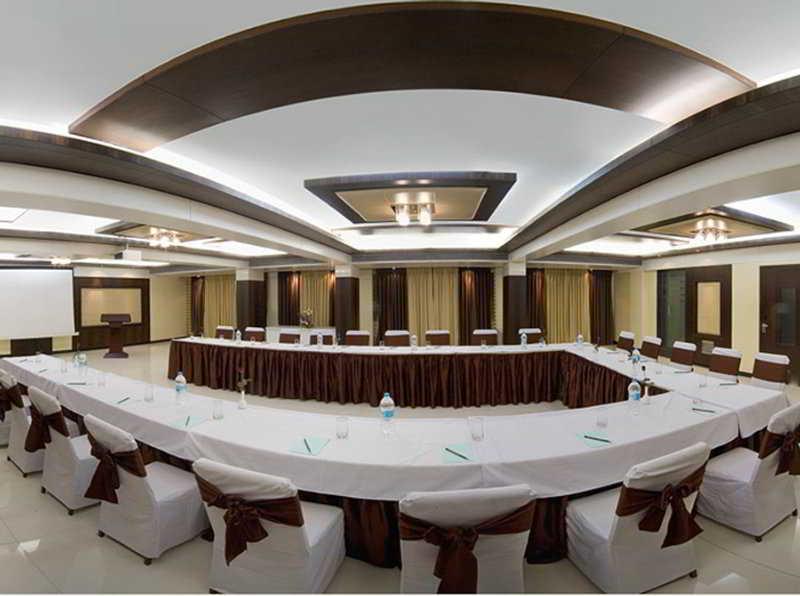 Kapila Business Hotel Pune Zewnętrze zdjęcie