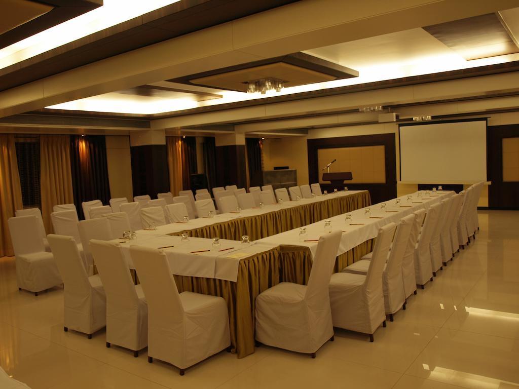 Kapila Business Hotel Pune Zewnętrze zdjęcie