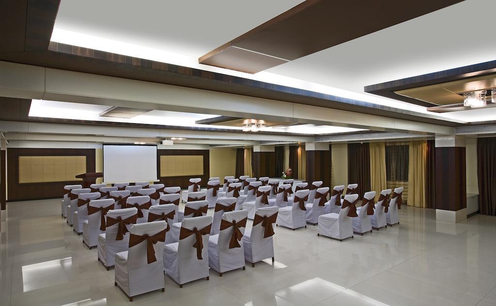 Kapila Business Hotel Pune Zewnętrze zdjęcie
